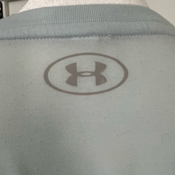 🌼2/$12🌼Women’s Under Armour Top Size Large EUC - Picture 5 of 5